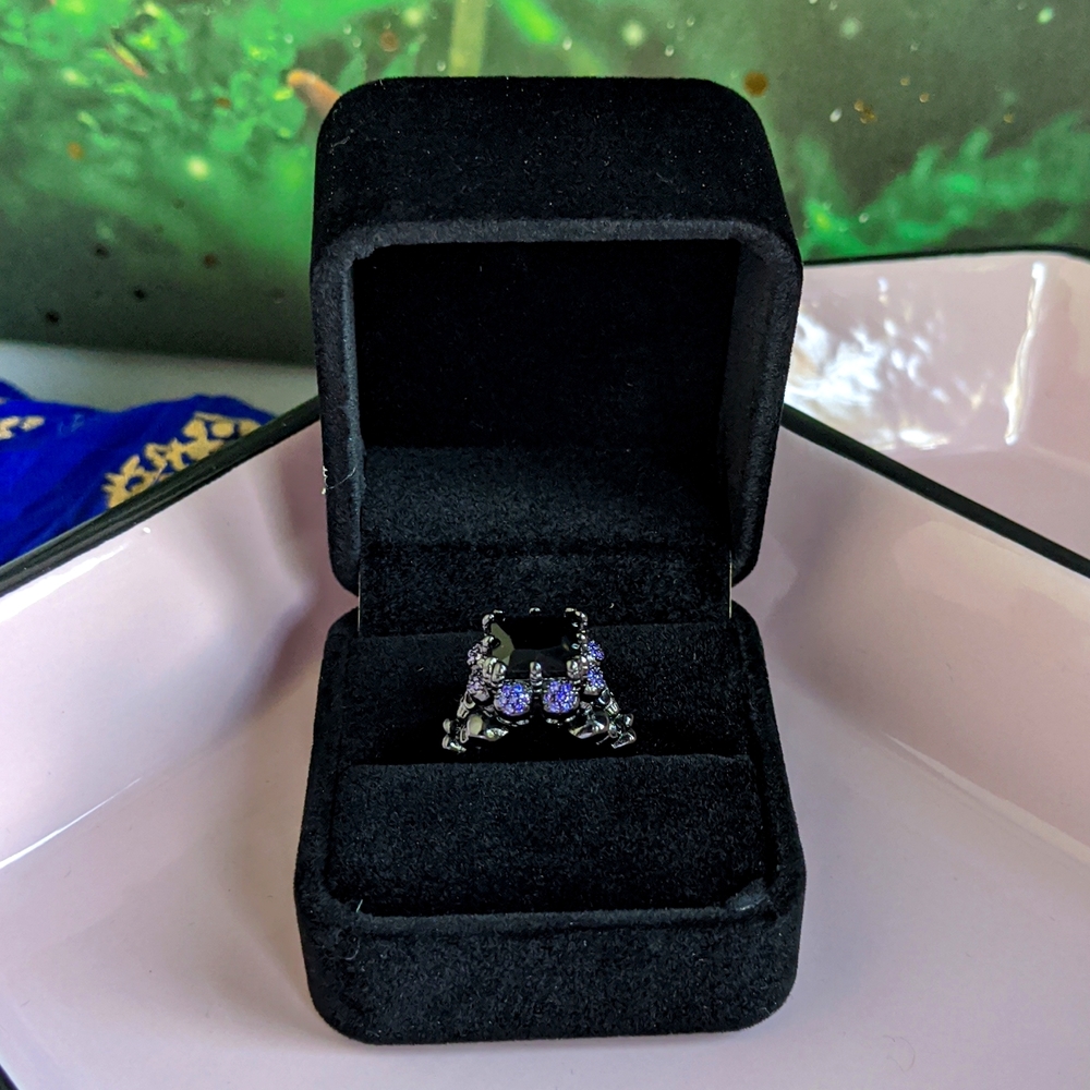 Skull and Crossbones Statement Ring Size 9